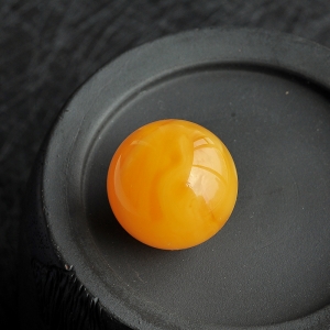 鸡油黄蜜蜡圆珠