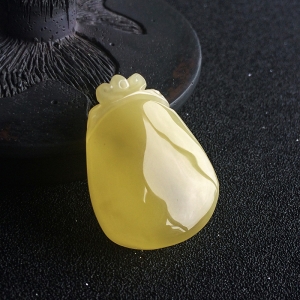 金包蜜牌子吊坠