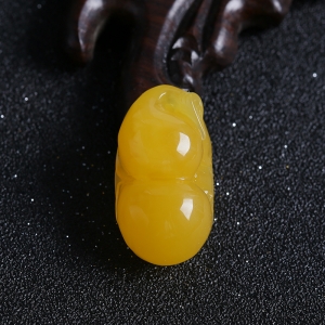 蜜蜡葫芦吊坠