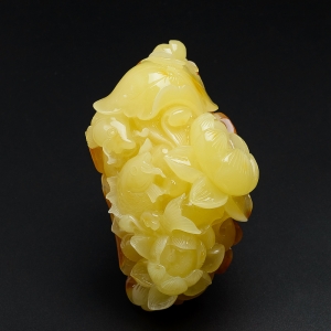 满蜜连年有余摆件