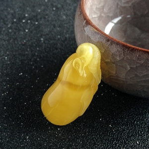 蜜蜡福瓜吊坠