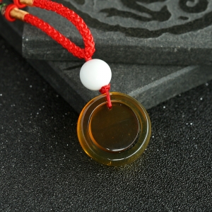 金棕珀指环吊坠