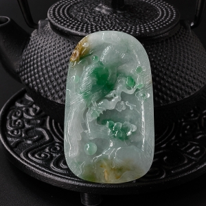 糯种三彩翡翠孔雀吊坠