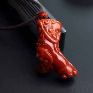 阿卡牛血红珊瑚如意吊坠
