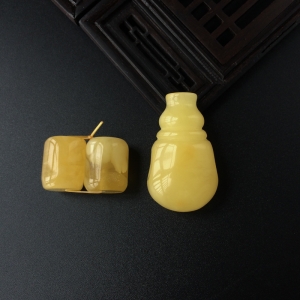 鸡油黄蜜蜡配件