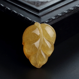 鸡油黄蜜蜡叶子吊坠