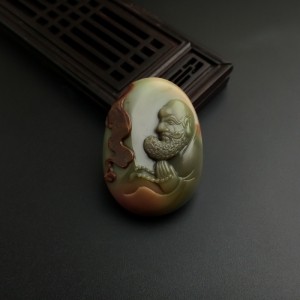 盐源玛瑙达摩吊坠