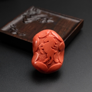 MOMO红珊瑚马牌背云
