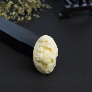 白蜜金玉满堂吊坠