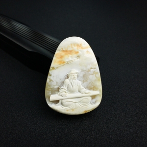 嵆康抚琴——带皮俏色白蜜蜜蜡吊坠