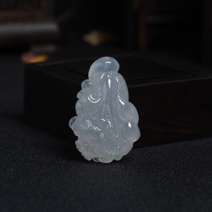 冰糯种无色翡翠白菜吊坠