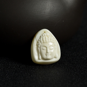 带皮象牙白白蜜释迦摩尼吊坠