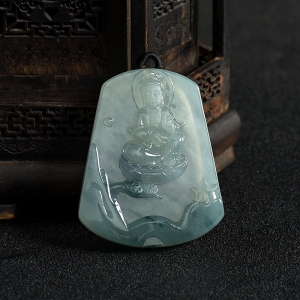 糯冰种飘花翡翠观音吊坠
