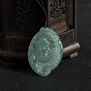 糯冰种晴水翡翠达摩祖师吊坠