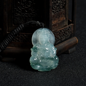 糯冰种飘花翡翠观音吊坠