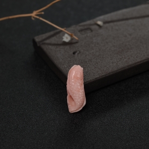 MISU粉色珊瑚连年有余吊坠