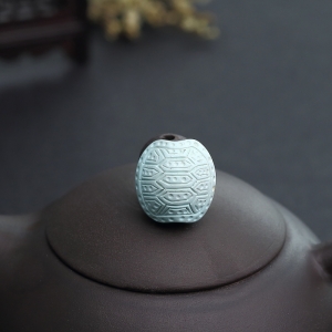 中高瓷浅蓝绿松石富甲背云