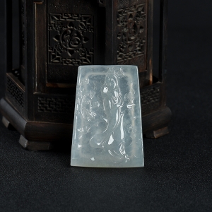 糯冰种翡翠踏雪寻梅吊坠