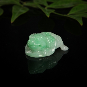 糯种飘翠翡翠招财进宝吊坠