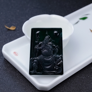 冰种墨翠关公吊坠