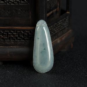 糯种飘花翡翠福瓜吊坠