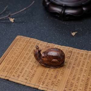 海南黄花梨蜗牛摆件