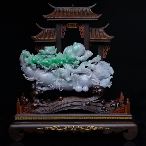 糯种飘翠翡翠鱼跃龙门摆件