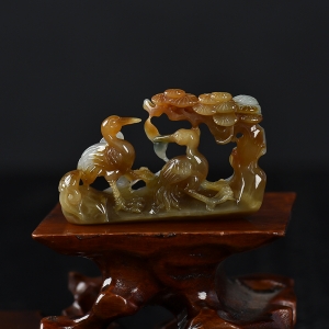 糯种黄翡松鹤延年摆件