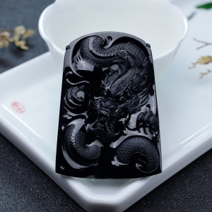 冰种墨翠龙牌吊坠