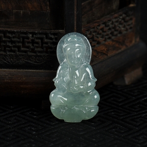 糯冰种灰绿翡翠观音吊坠