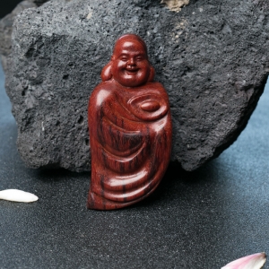 鸡血红小叶紫檀弥勒佛手把件