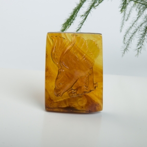 棕珀大展宏图吊坠
