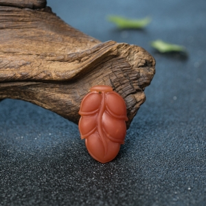 柿子红南红叶子吊坠