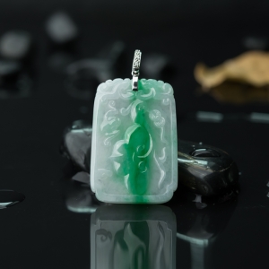18K糯种飘翠翡翠福在眼前吊坠