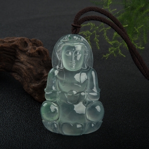 高冰种飘翠翡翠观音吊坠