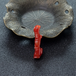 阿卡珊瑚竹节吊坠