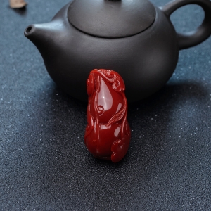 阿卡牛血红珊瑚葫芦吊坠