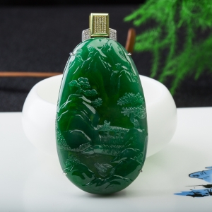 18K冰种翠绿翡翠山水牌吊坠
