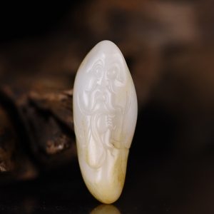 籽料和田白玉寿星吊坠