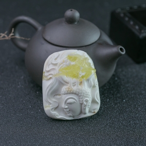 瓷白白蜜佛吊坠