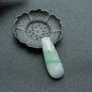 糯种春带彩翡翠福瓜吊坠