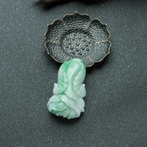 糯种飘翠翡翠百财吊坠