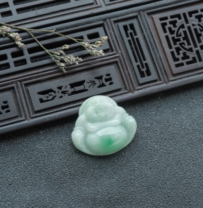 糯种飘翠翡翠弥勒佛吊坠