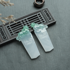 糯冰种翡翠貔貅吊坠（一对）