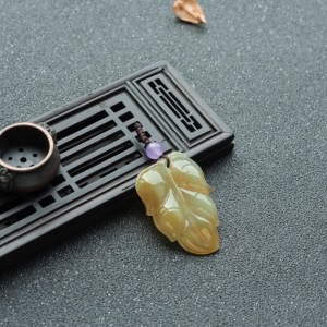 糯冰种黄翡翡翠金枝玉叶吊坠