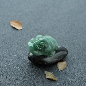 糯种深绿翡翠招财进宝摆件