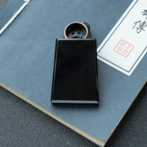 糯种墨翠无事牌吊坠