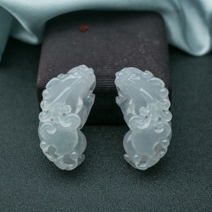 糯冰种翡翠貔貅吊坠（两件）