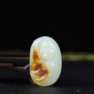 籽料和田白玉佛引福来吊坠
