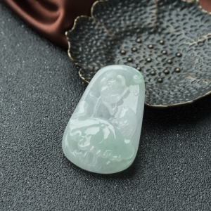糯冰种浅绿翡翠荷塘清趣吊坠